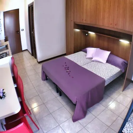 Cozy With Outdoor Pool-beahost Apartmán